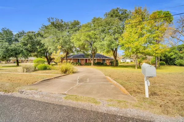 Ovilla, TX 75154,214 Willow Creek Lane