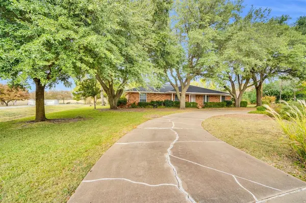 Ovilla, TX 75154,214 Willow Creek Lane