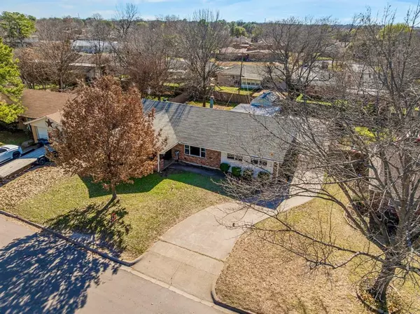 North Richland Hills, TX 76180,7408 Maple Drive