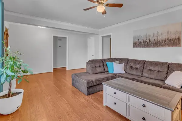 North Richland Hills, TX 76180,7408 Maple Drive