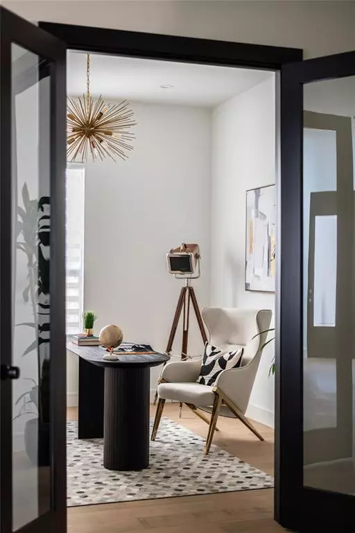 Dallas, TX 75229,4322 Sexton Lane