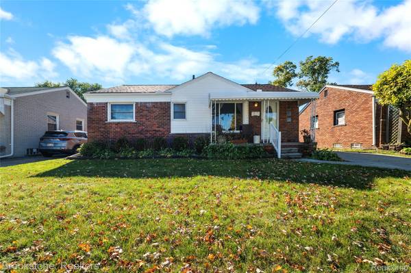 28212 Edward AVE, Madison Heights, MI 48071