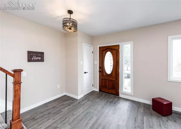 Colorado Springs, CO 80904,1021 Pioneer LN