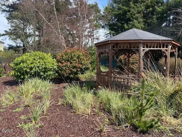 Lincoln City, OR 97367,1706 NW 51st