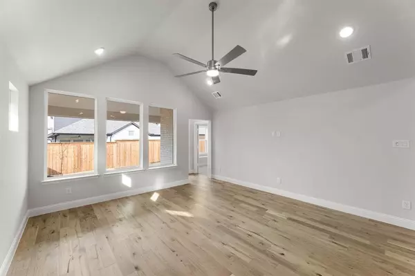 Pilot Point, TX 75009,14422 Mietner