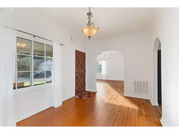 Longview, WA 98632,2341 W CASTLEMAN ST