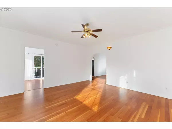 Longview, WA 98632,2341 W CASTLEMAN ST