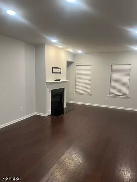 Randolph Twp., NJ 07869,92 Albert Ct