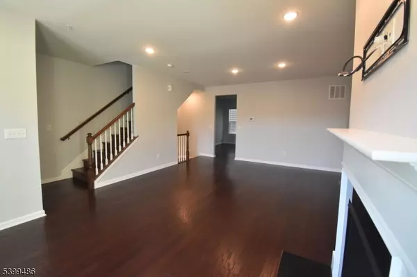 Randolph Twp., NJ 07869,92 Albert Ct