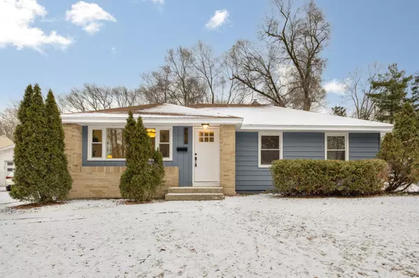 1618 Adams ST SE, Grand Rapids, MI 49506