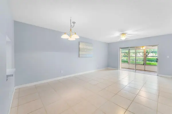 Margate, FL 33063,7360 NW 1st St #206