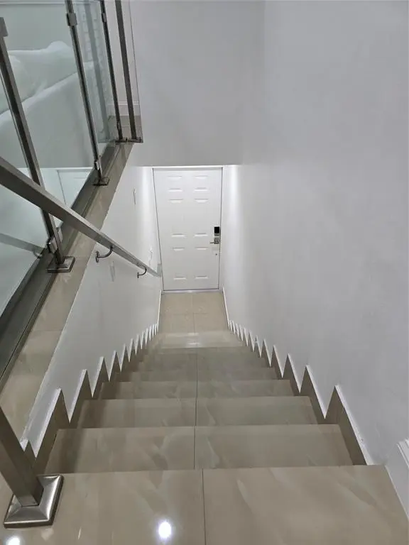 Hialeah, FL 33018,7895 W 29th Ln #202-16