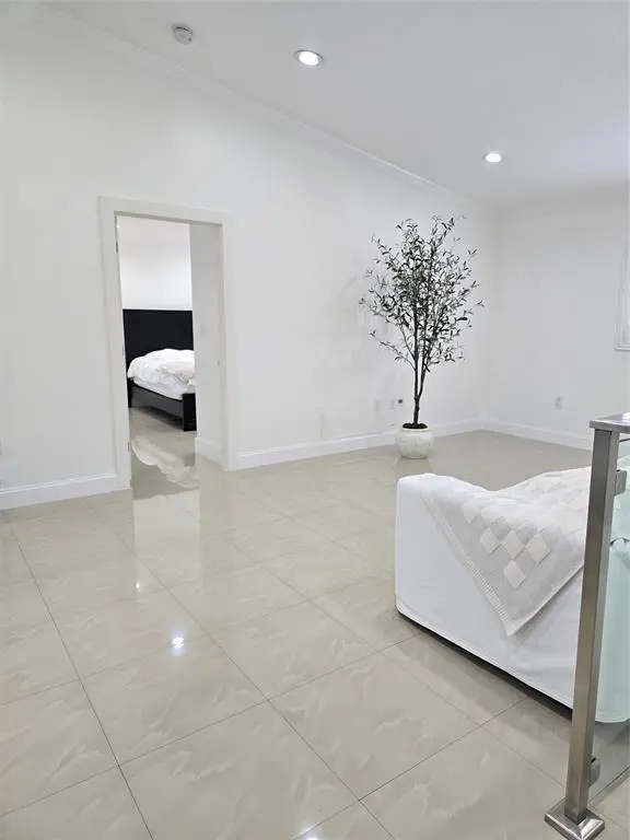 Hialeah, FL 33018,7895 W 29th Ln #202-16