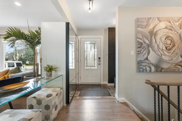 Richmond Hill, ON L4C 6Y1,66 Westwood LN