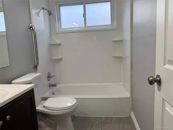 Inkster, MI 48141,1636 KENWOOD ST ST