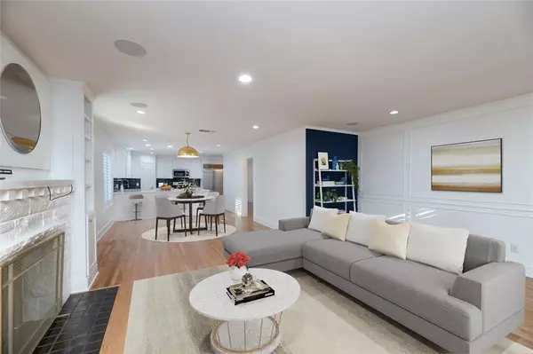 Dallas, TX 75216,1223 E Waco Avenue