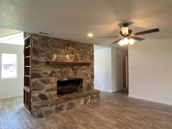 De Cordova, TX 76049,6415 Circo Drive