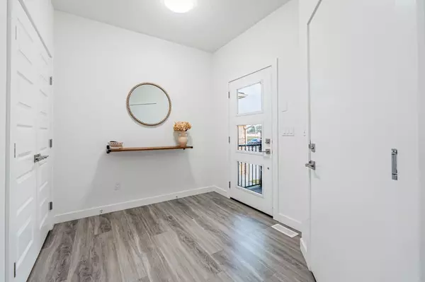 Airdrie, AB T4B 5G9,112 Midtown Close SW