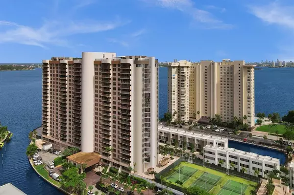 Miami, FL 33181,1800 NE 114th St #703