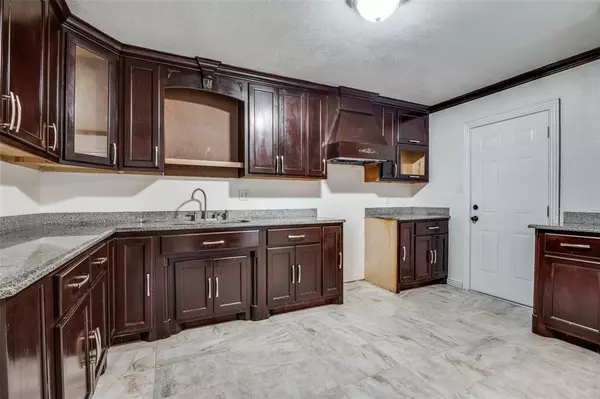 Lancaster, TX 75146,568 W Hammond Street