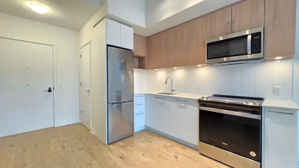 Burlington, ON L7T 2E1,500 Plains RD E #207