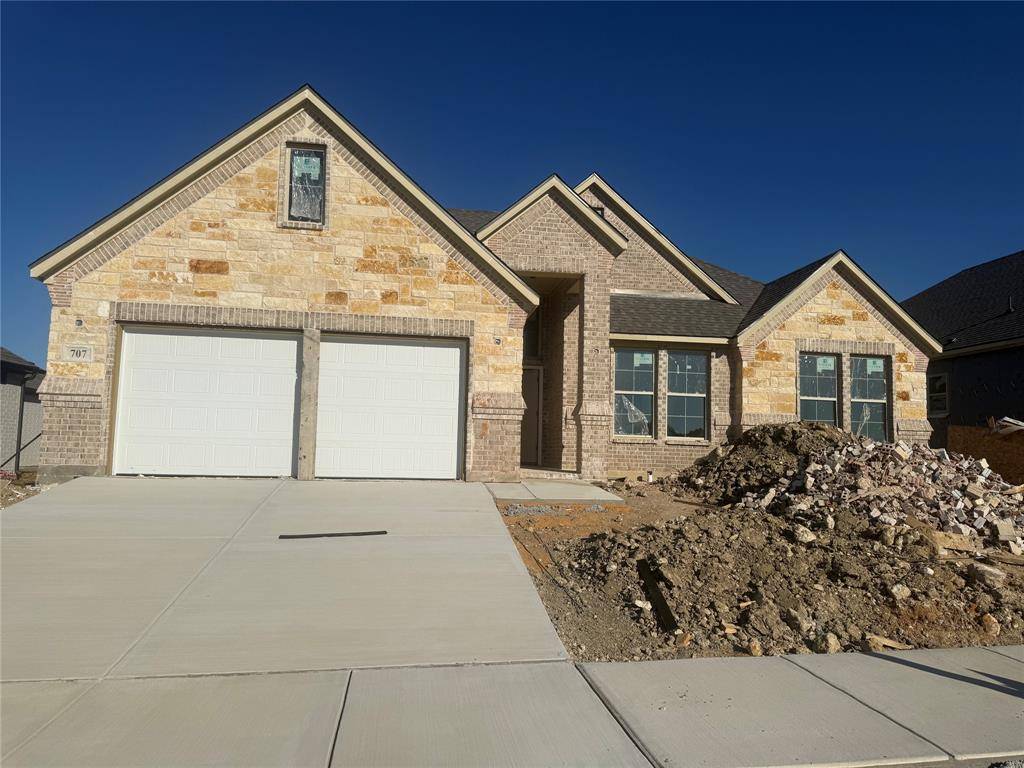 707 Bass Lake Lane, Cleburne, TX 76033