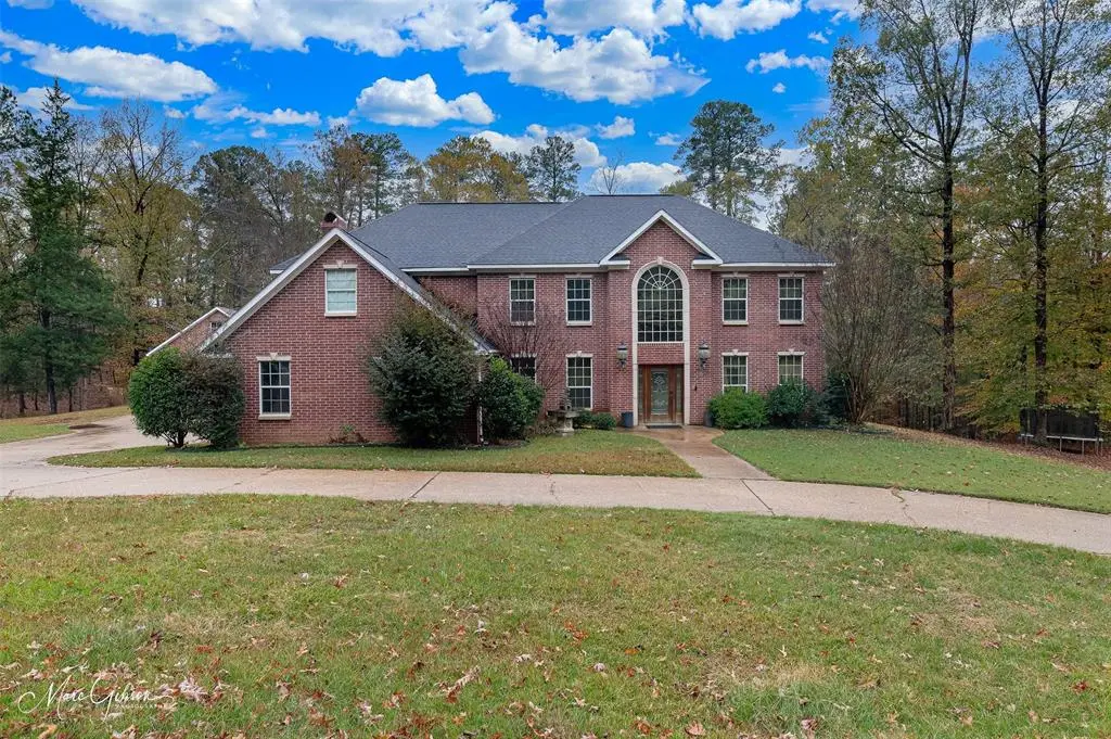 Minden, LA 71055,918 Country Club Circle