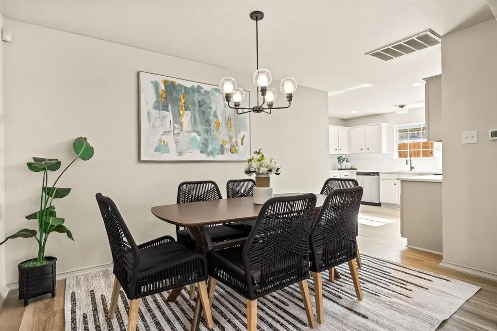 Dallas, TX 75217,274 S St Augustine Drive