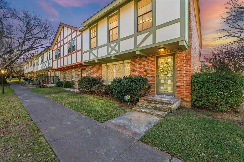 Arlington, TX 76013,424 Westview Terrace