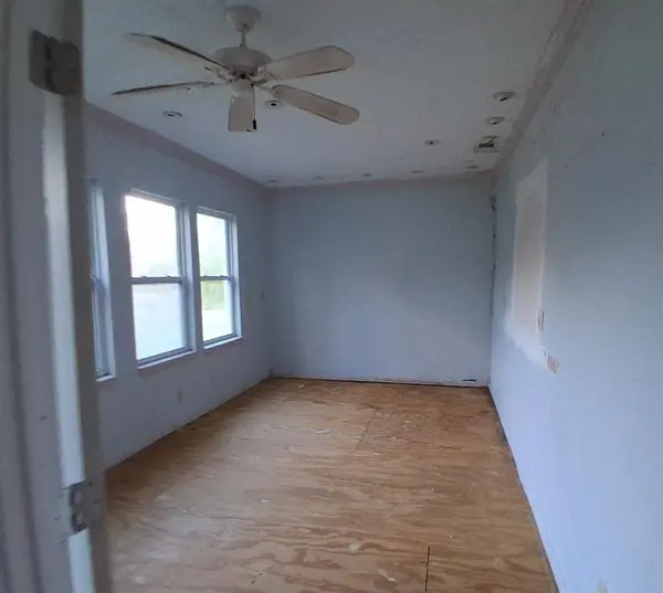 Quinlan, TX 75474,10070 Private Road 2333