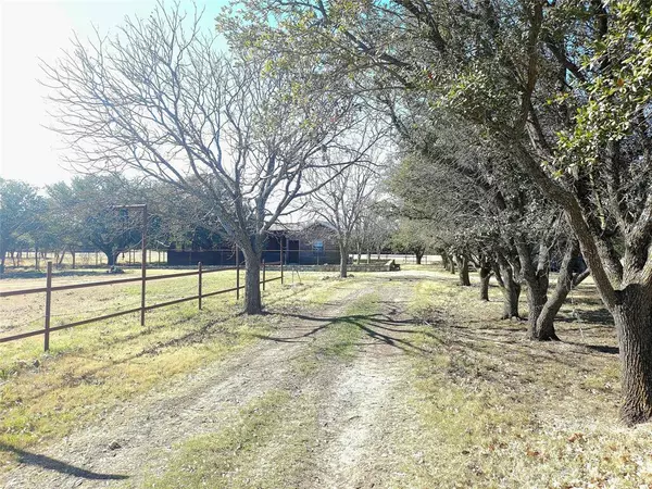 Valley View, TX 76272,15309 S FM 372
