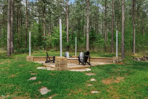 Benton, LA 71006,260 Circle M Road