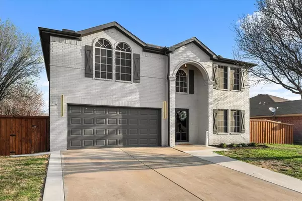 Saginaw, TX 76179,512 Ryan Street