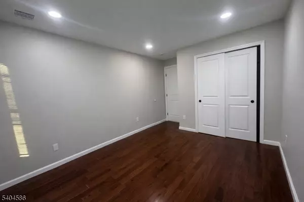 Newton Town, NJ 07860,39 Halsted St