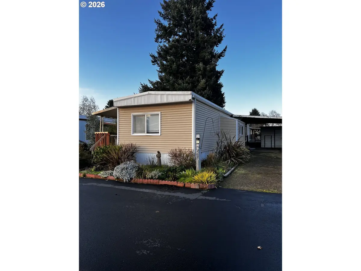 Eugene, OR 97402,1400 CANDLELIGHT DR #162