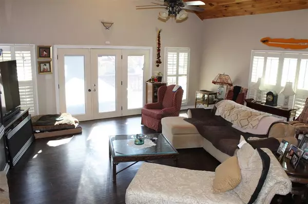 Malakoff, TX 75148,5280 Loma Vista