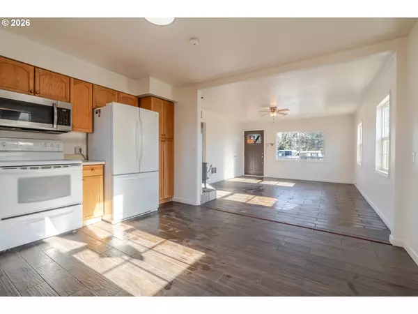 Sweet Home, OR 97386,1360 2ND AVE