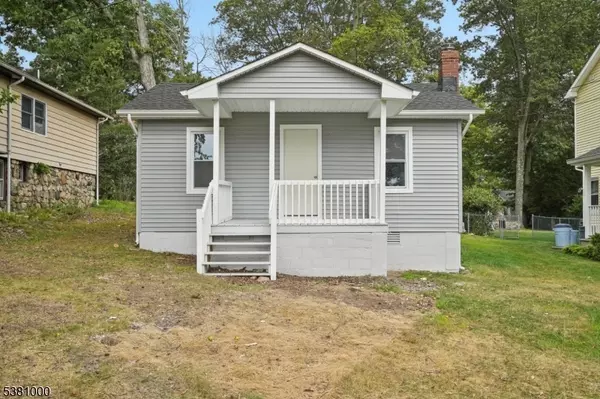 Hopatcong Boro, NJ 07843,104 Chincopee Ave