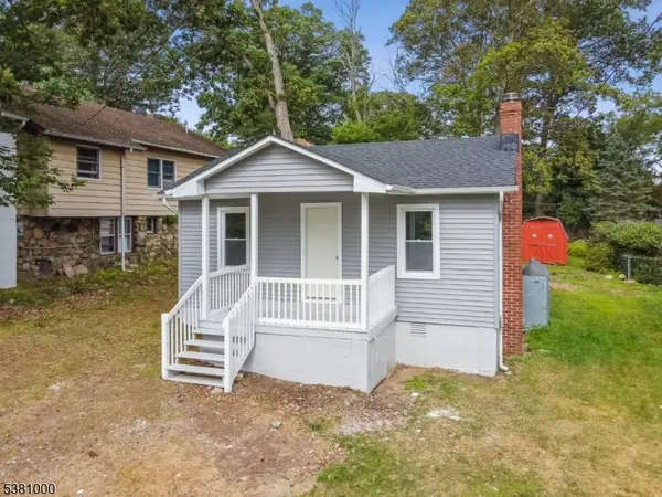 Hopatcong Boro, NJ 07843,104 Chincopee Ave