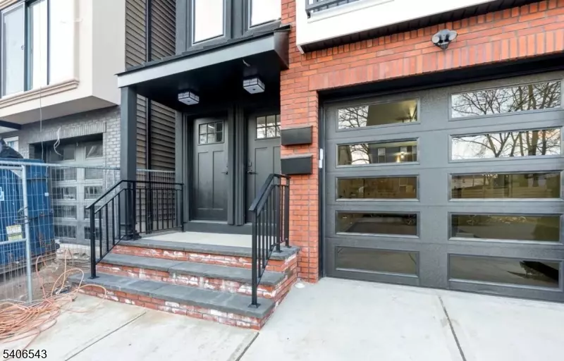 Newark City, NJ 07108,13 Voorhees