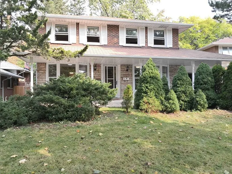 Toronto C15, ON M2H 2A8,70 Mcnicoll AVE