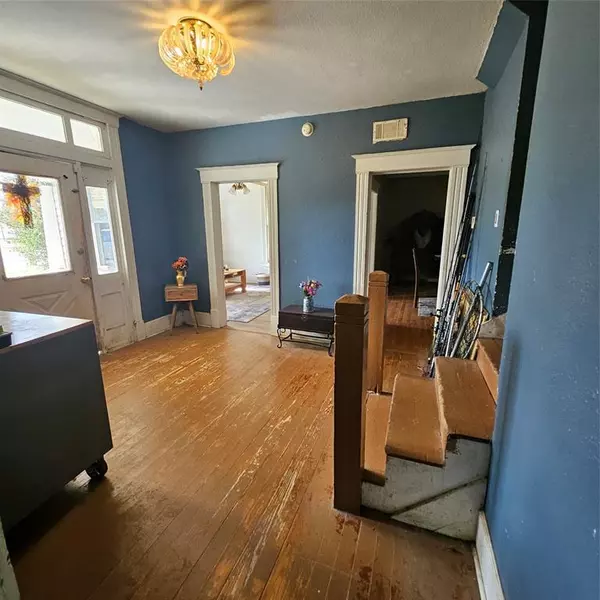 Jacksboro, TX 76458,225 E Archer Street