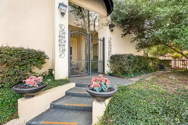 Arlington, TX 76006,3118 Shadow Drive W