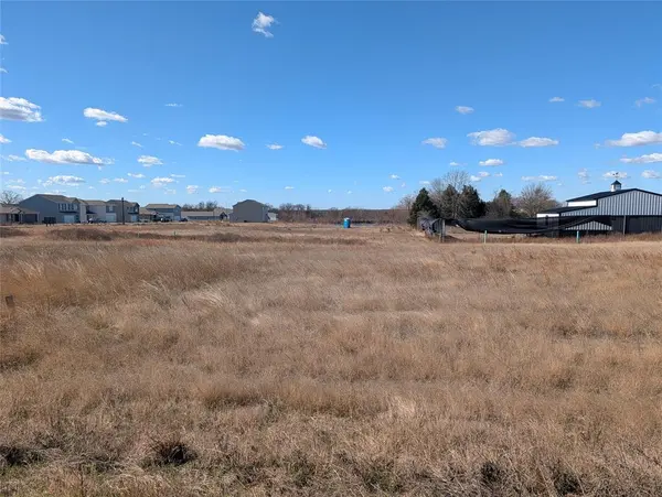 278 Victory Drive, Mabank, TX 75145