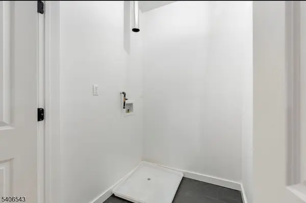 Newark City, NJ 07108,13 Voorhees