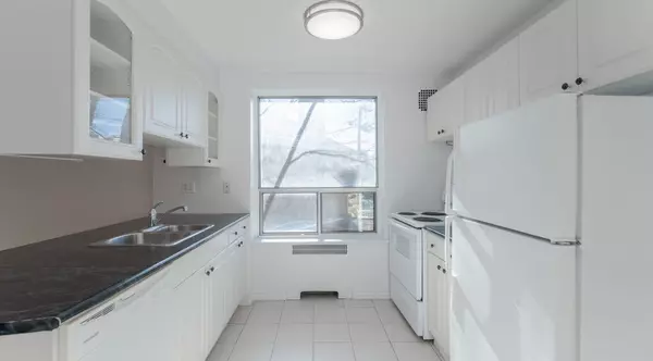 Toronto C03, ON M5P 2K5,869 Avenue RD #6