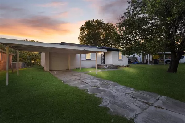 White Settlement, TX 76108,537 June Drive