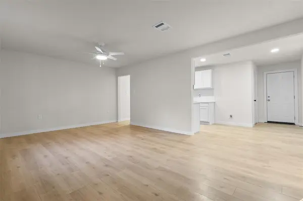 White Settlement, TX 76108,537 June Drive