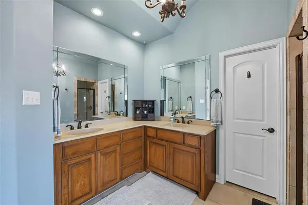 Weatherford, TX 76088,100 Overton Ridge Circle