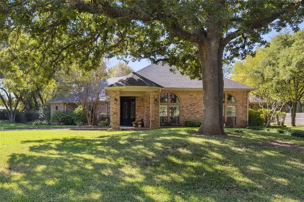 Dalworthington Gardens, TX 76016,2900 Oak Trail Court